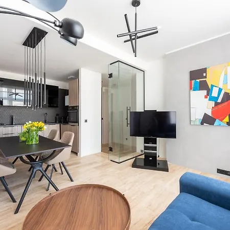Διαμέρισμα Luxury With A Balcony And A Terrace *