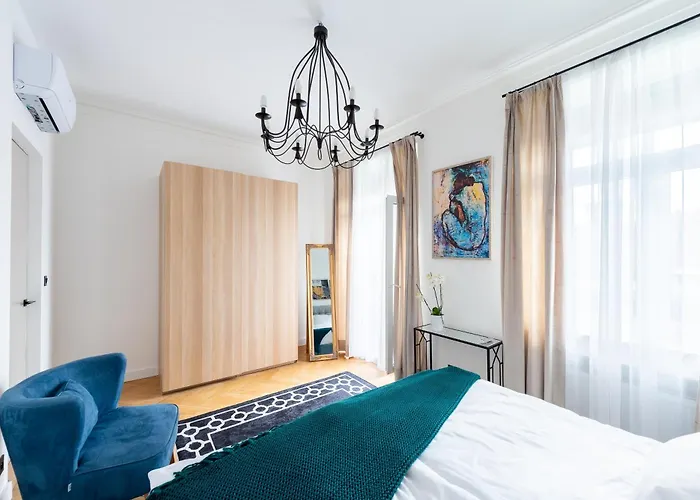 Appartement Luxury With A Balcony And A Terrace *