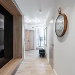 Apartament Luxury With A Balcony And A Terrace *